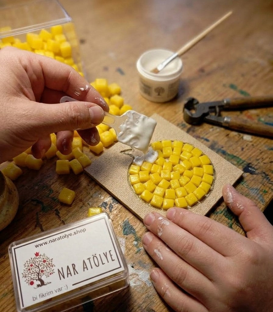 Sarı Kare Cam Mozaik Taşları - Çocuk ve Yetişkin İçin Kendin Yap (DIY)