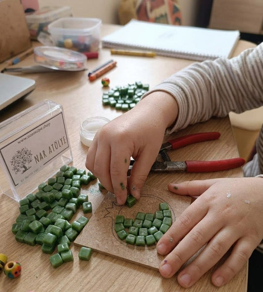 Yeşil Kare Cam Mozaik Taşları - Çocuk ve Yetişkin İçin Kendin Yap (DIY)